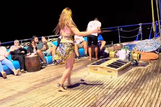 Dinner Cruise with Oriental Show & Seafood Buffet from Sharm El Sheikh 